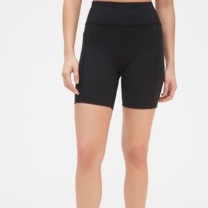 Gap Fit Sculpt Compression Biker Shorts